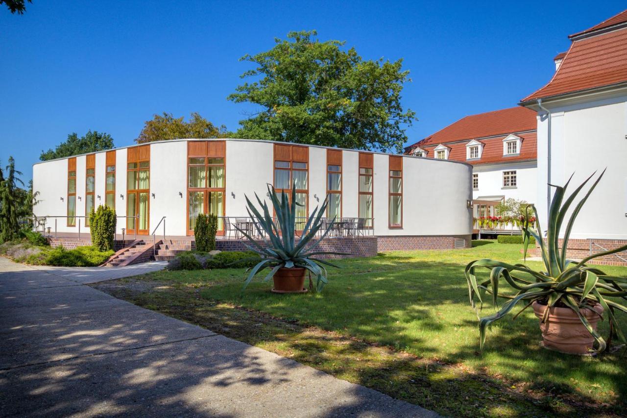 Seehotel Grossraeschen Exterior photo